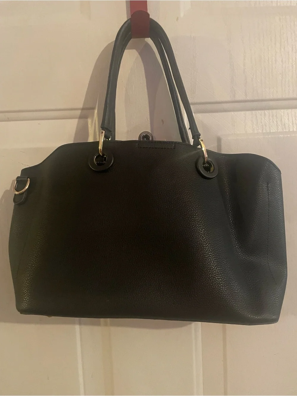 Classic Black Leather Tote Bag - Elegant Everyday Carry